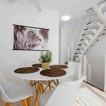 Apartment 2 Bedrooms, 3min, Roof Terrace With Ocean View Callao Salvaje