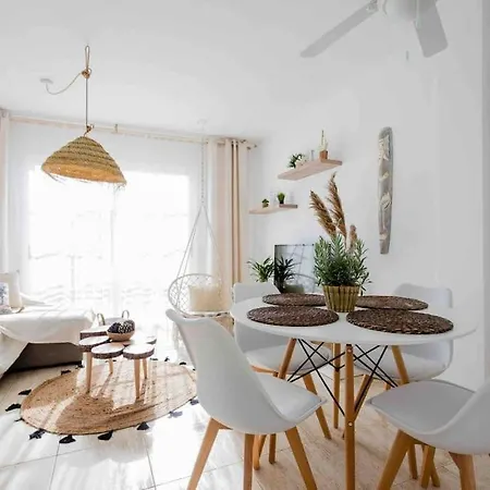 2 Bedrooms, 3min, Roof Terrace With Ocean View