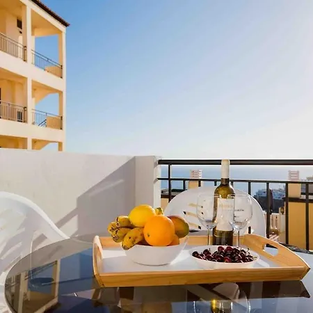2 Bedrooms, 3min, Roof Terrace With Ocean View Кальяо-Сальвахе
